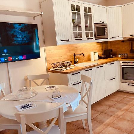 Villa Lux House Next To The Airport Of Athens. Transport 24H Artemida  Esterno foto