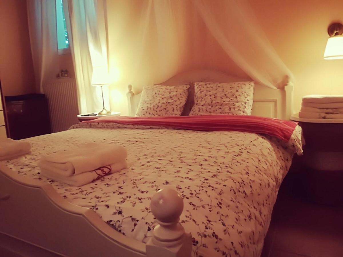 Villa Lux House Next To The Airport Of Athens. Transport 24H Artemida  Esterno foto