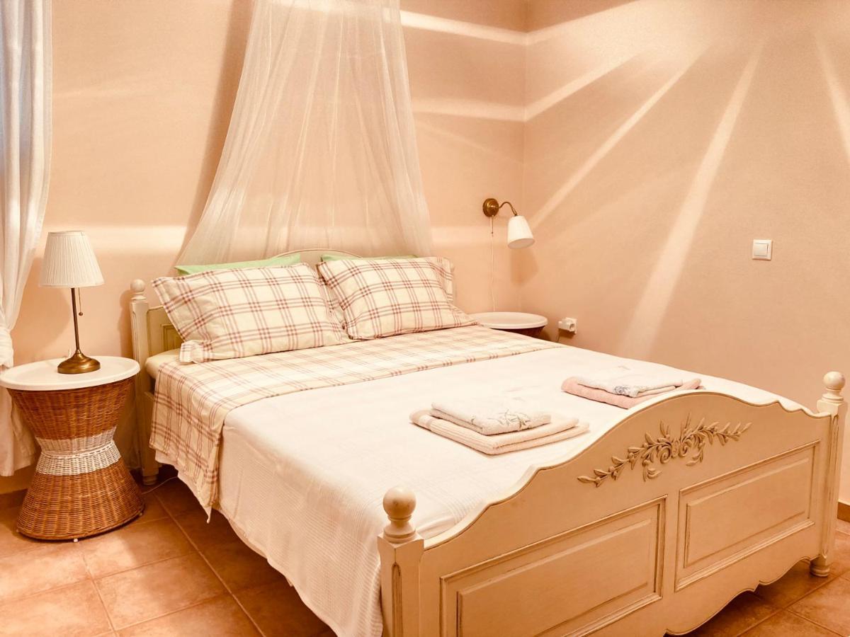 Villa Lux House Next To The Airport Of Athens. Transport 24H Artemida  Esterno foto